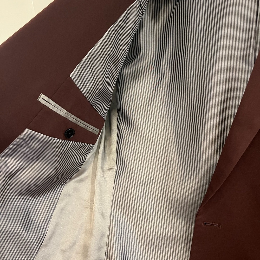 Express Men's Maroon Suit - Picture 2 of 6